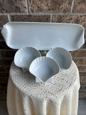 White Ceramic Shell-Style 3-Bowl Serving Tray nautical theme